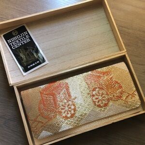 NWOT Nishijin Textile Center Wallet